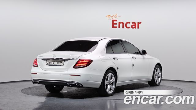 Mercedes-Benz E-Class E220d Avantgarde