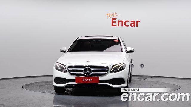 Mercedes-Benz E-Class E220d Avantgarde