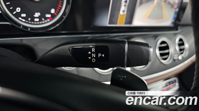 Mercedes-Benz E-Class E220d Avantgarde