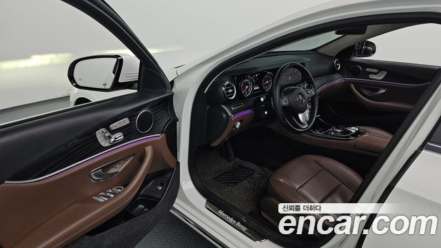 Mercedes-Benz E-Class E220d Avantgarde