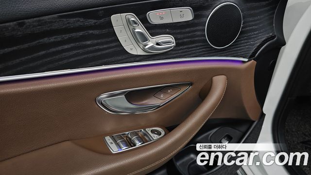 Mercedes-Benz E-Class E220d Avantgarde