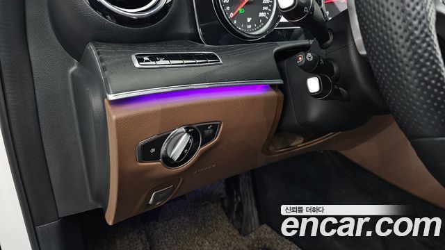 Mercedes-Benz E-Class E220d Avantgarde
