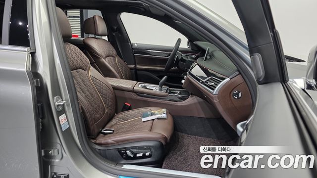 BMW 7-Series 730d xDrive M Sport