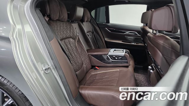 BMW 7-Series 730d xDrive M Sport
