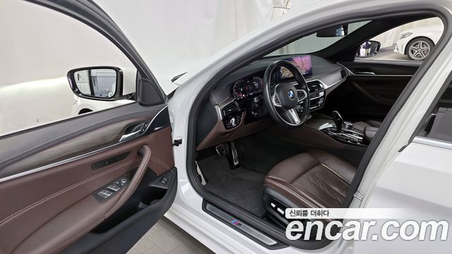 BMW 5-Series 523d M Sport