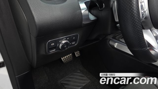 Mercedes-Benz GLB-Class GLB250 4MATIC