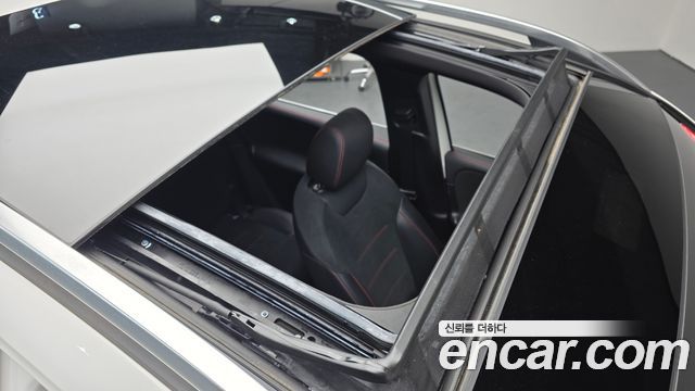 Mercedes-Benz GLB-Class GLB250 4MATIC