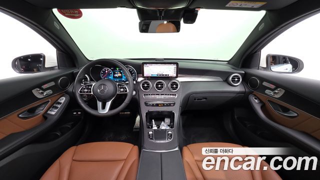 Mercedes-Benz GLC-Class GLC300e 4MATIC Coupe