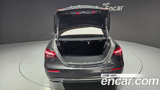 Mercedes-Benz E-Class E250 Avantgarde