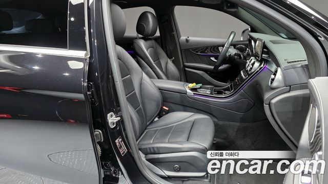 Mercedes-Benz GLC-Class GLC300e 4MATIC Coupe