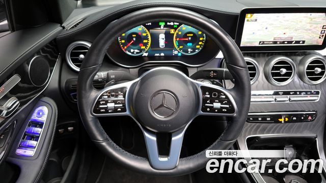 Mercedes-Benz GLC-Class GLC300e 4MATIC Coupe