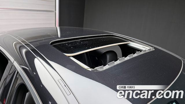 Mercedes-Benz GLC-Class GLC300e 4MATIC Coupe