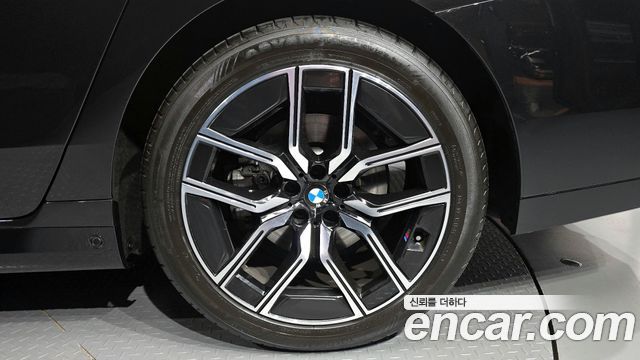 BMW 7-Series 740d xDrive M Sport