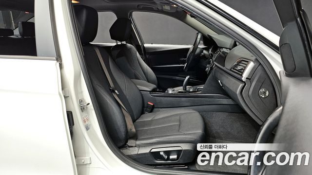 BMW 3-Series 320d