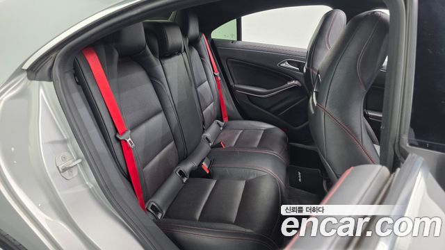 Mercedes-Benz CLA-Class CLA45 AMG 4MATIC