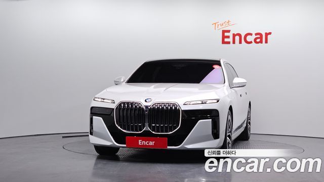 BMW 7-Series 740i xDrive M Sport