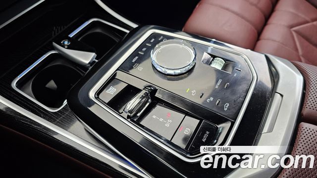 BMW 7-Series 740i xDrive M Sport