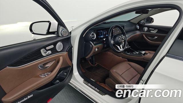 Mercedes-Benz E-Class E300 Avantgarde