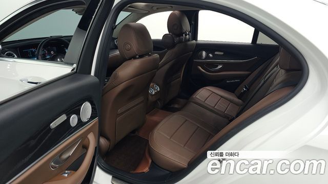 Mercedes-Benz E-Class E300 Avantgarde