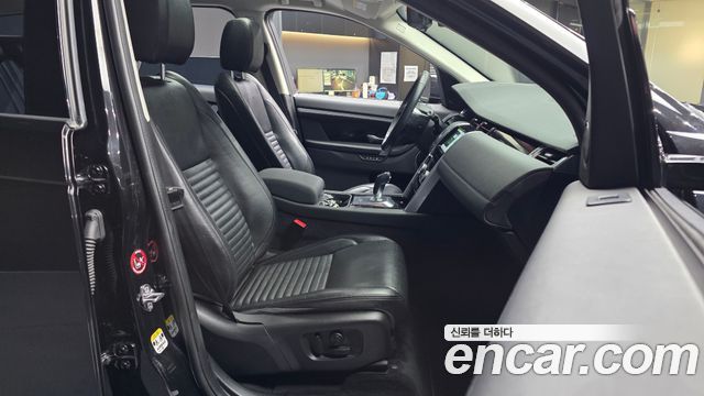 Land Rover Discovery Sport D180 SE