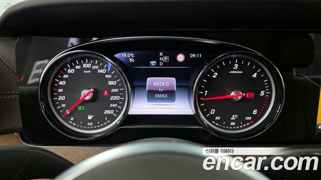 Mercedes-Benz E-Class E220d 4MATIC Exclusive