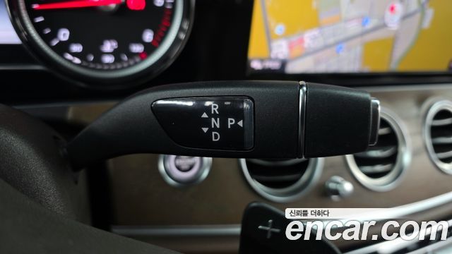 Mercedes-Benz E-Class E220d 4MATIC Exclusive