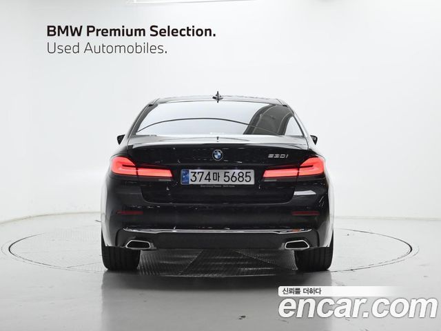 BMW 5-Series 530i Luxury