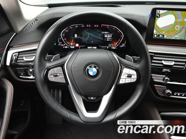 BMW 5-Series 530i Luxury