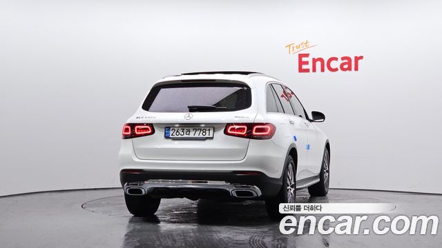 Mercedes-Benz GLC-Class GLC220 d 4MATIC