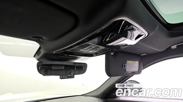 Land Rover Range Rover Velar 2.0 D240 R-Dynamic SE