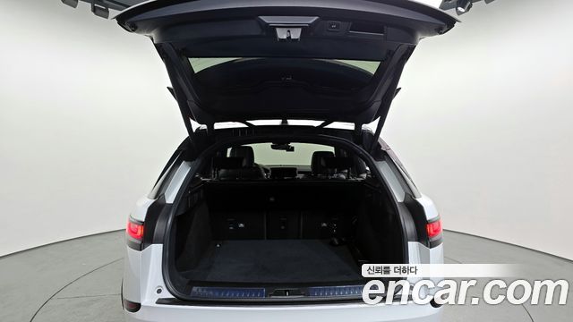 Land Rover Range Rover Velar 2.0 D240 R-Dynamic SE
