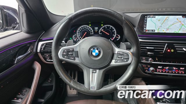 BMW 5-Series 520d xDrive M Sport Package Plus