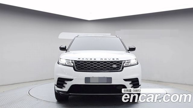 Land Rover Reinjirobeo Berra 2.0 D240 R-Dynamic SE