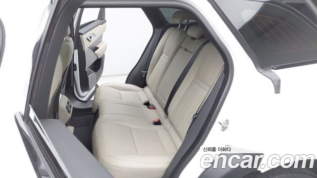 Land Rover Reinjirobeo Berra 2.0 D240 R-Dynamic SE