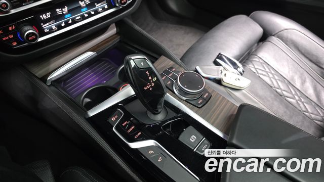 BMW 5-Series 520d M Sport Package Plus