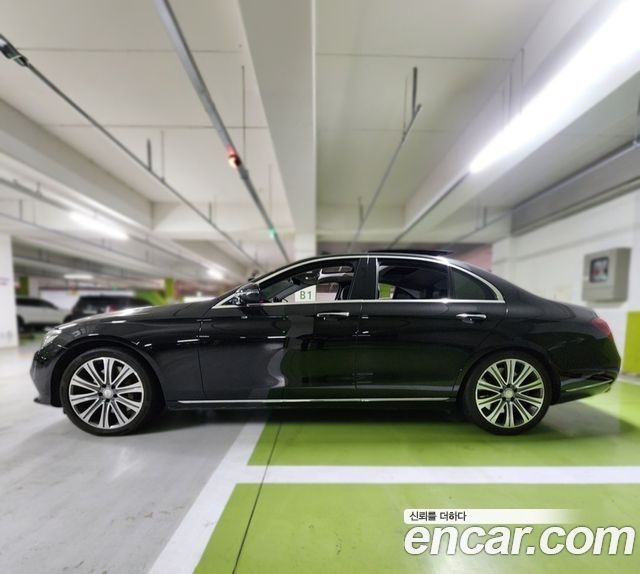 Mercedes-Benz E-Class E400 4MATIC Exclusive