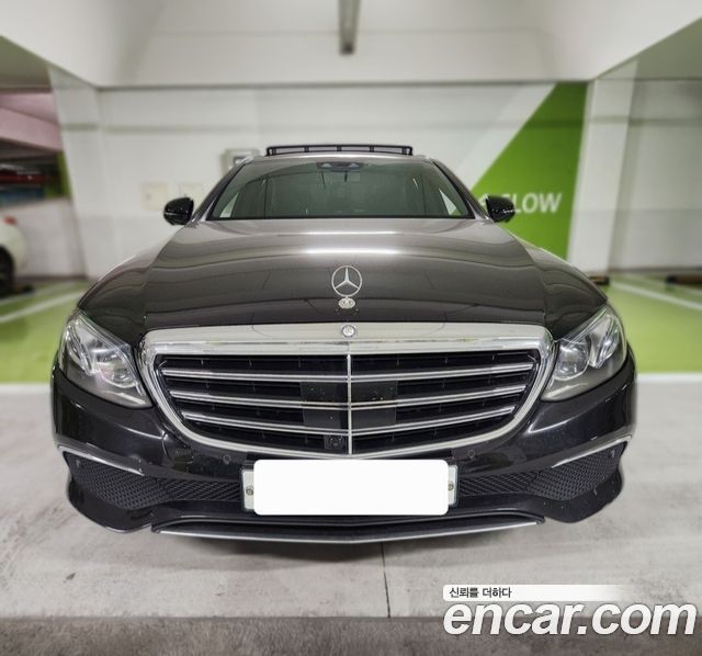 Mercedes-Benz E-Class E400 4MATIC Exclusive