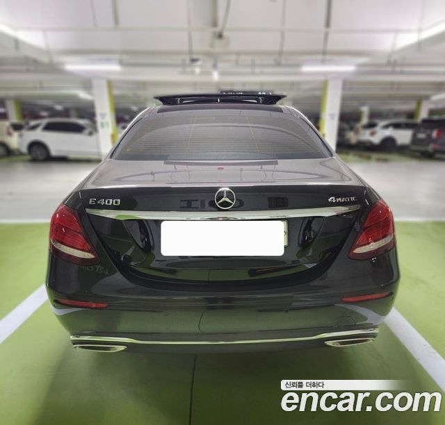 Mercedes-Benz E-Class E400 4MATIC Exclusive