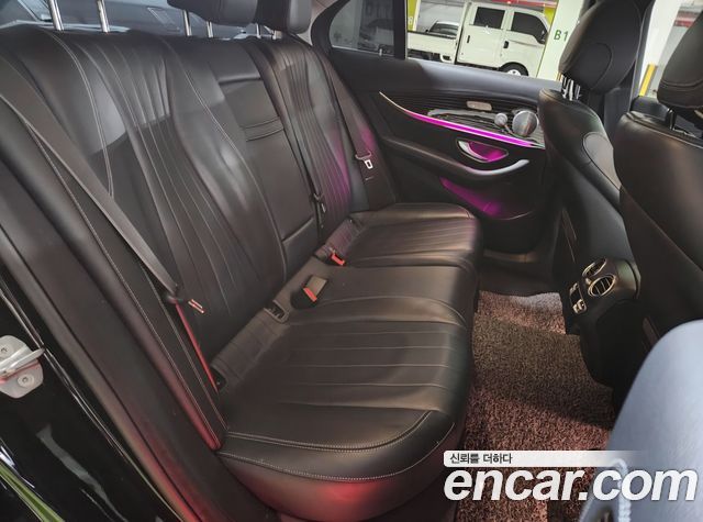 Mercedes-Benz E-Class E400 4MATIC Exclusive