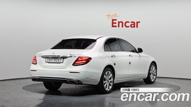 Mercedes-Benz E-Class E220d 4MATIC Exclusive