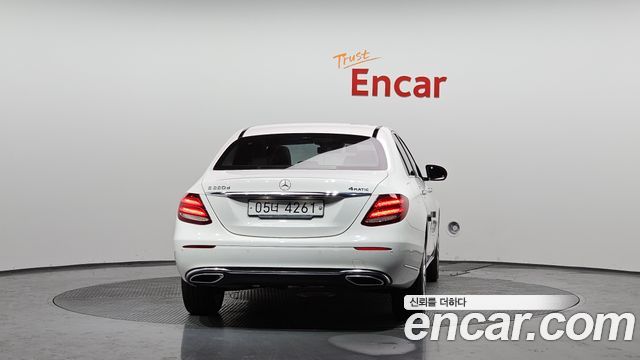 Mercedes-Benz E-Class E220d 4MATIC Exclusive