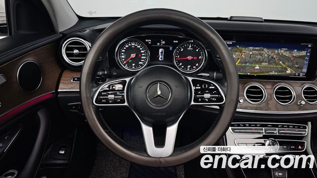 Mercedes-Benz E-Class E220d 4MATIC Exclusive