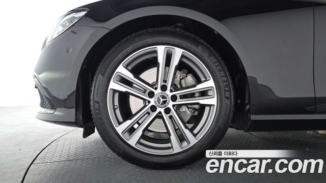 Mercedes-Benz E-Class E250 Avantgarde