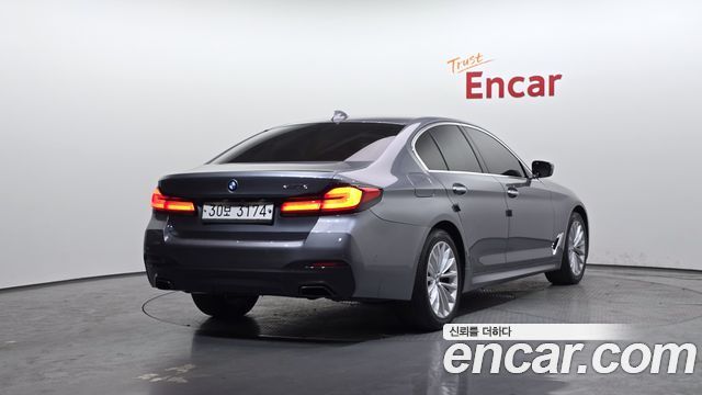 BMW 5-Series 520d Luxury Special Edition