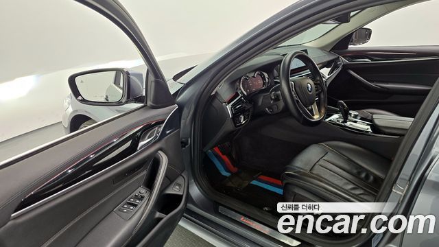 BMW 5-Series 520d Luxury Special Edition
