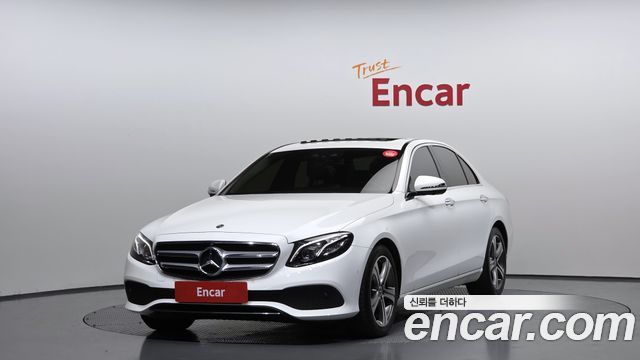 Mercedes-Benz E-Class E300 4MATIC Avnatgarde
