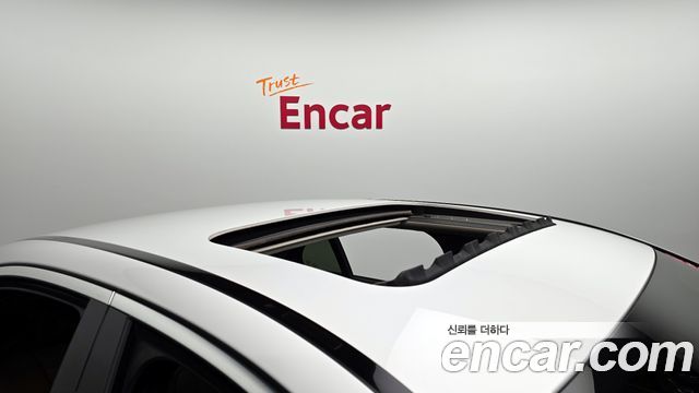 Mercedes-Benz E-Class E300 4MATIC Avnatgarde