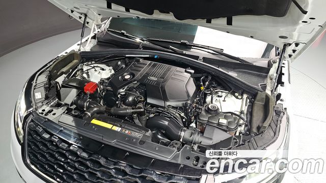 Land Rover Range Rover Velar 3.0 D300 R-Dynamic SE