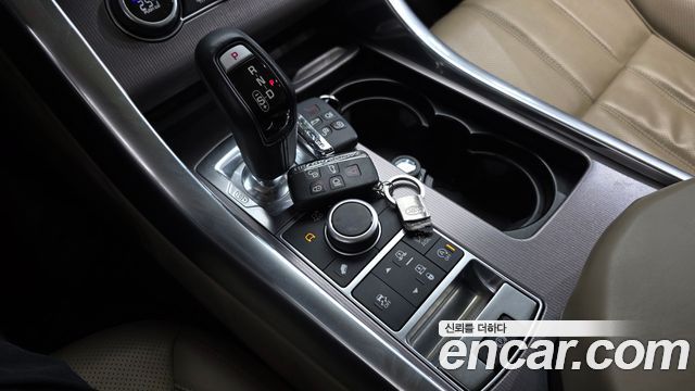 Land Rover Range Rover Sport 3.0 SDV6 HSE