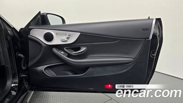 Mercedes-Benz C-Class C200 Cabriolet